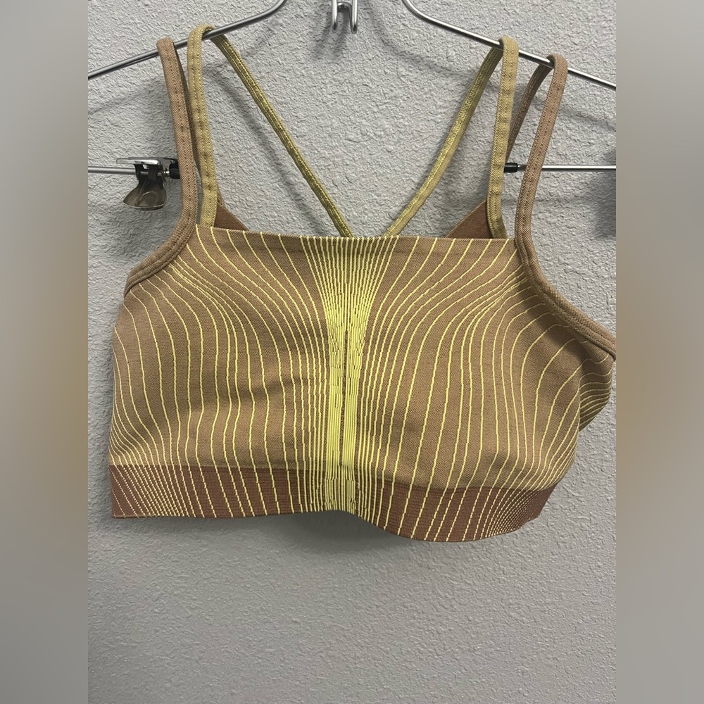 Nike drifit sports bra, size medium